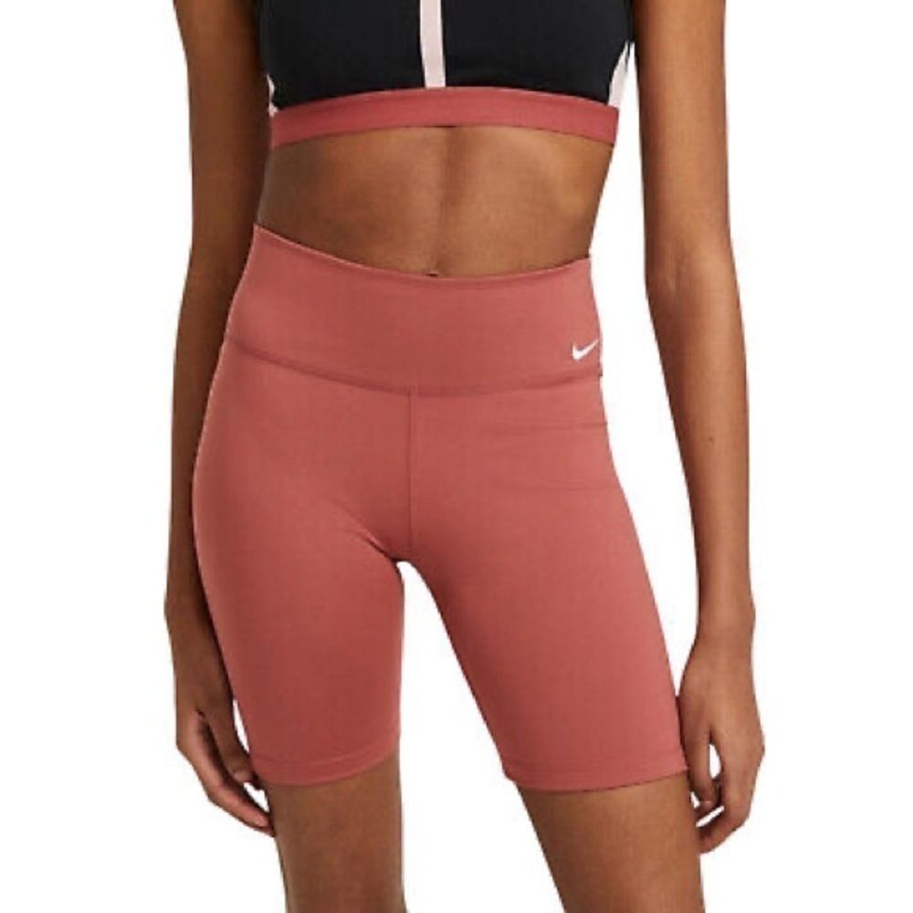 Nike Women's Zenvy Gentle-Support High-Waisted 8" Biker Shorts